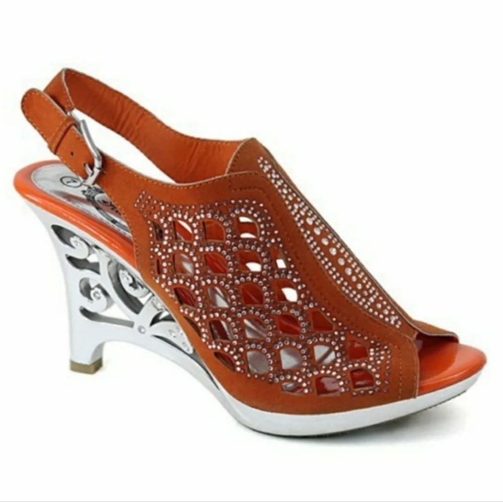 Boutique rhinestone accented